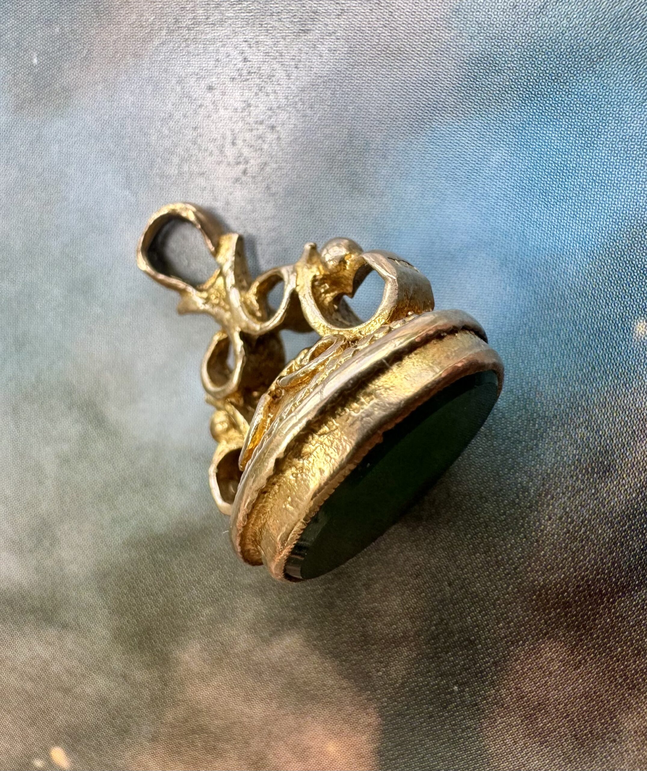 Victorian Green Agate Fob - 9ct Gold