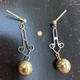 Antique Arts and Crafts Drop Earrings – 9ct Gold