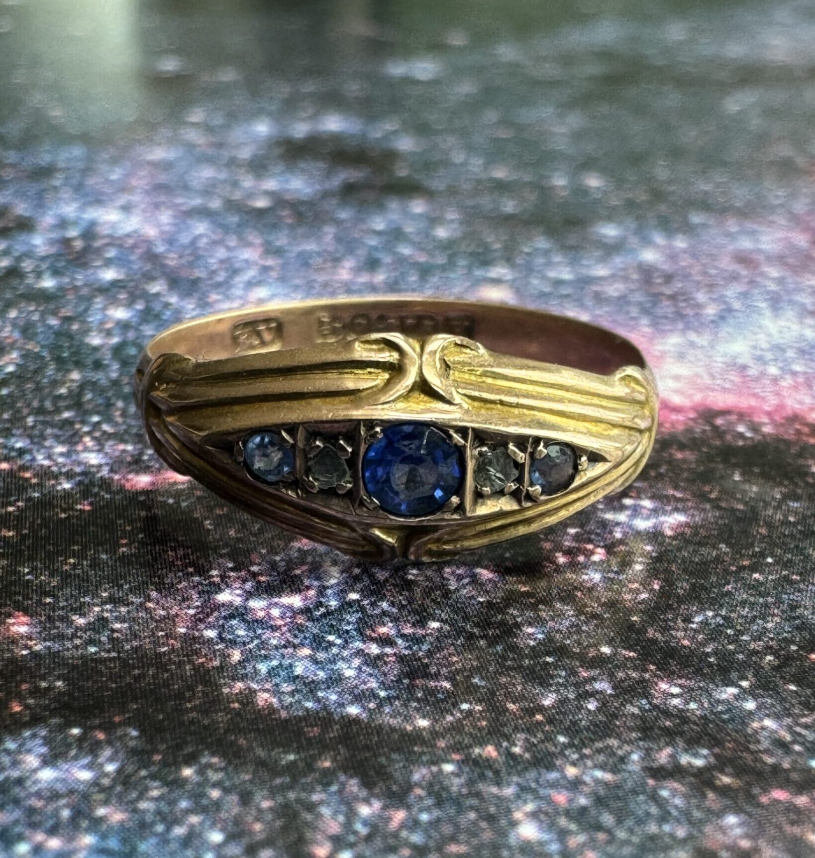 Garnet Topped Doublet and Diamond Boat Ring 9ct Gold