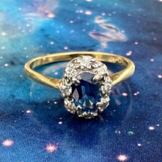 Antique Sapphire and Diamond Ring - 18ct Gold