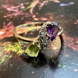 Vintage Peridot and Amethyst Bypass Ring - 9ct Gold