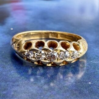 Antique Old Cut Diamond Ring - 5 Stone - 18ct Gold
