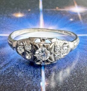 Art Deco Diamond Ring - Granat Brothers - 18ct White Gold