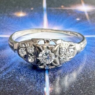 Art Deco Diamond Ring - Granat Brothers - 18ct White Gold