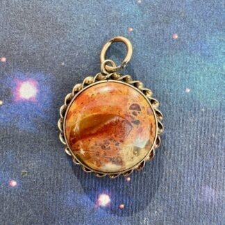 Victorian Agate Pendant 10ct Gold