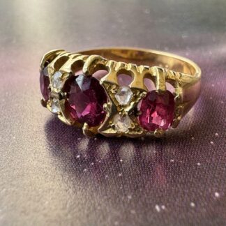 Antique Ruby and Diamond Ring - 18ct Gold