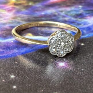 Edwardian Diamond Daisy Ring - 18ct Gold