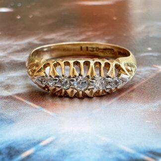 Antique 5 Stone Diamond Ring - 18ct Gold