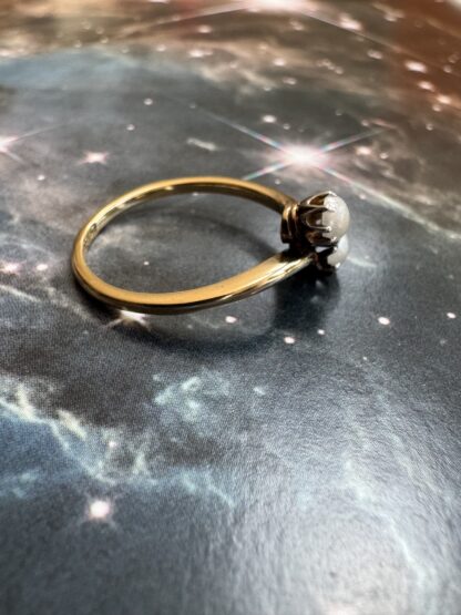 Vintage Pearl Crossover Ring - 18ct Gold - Image 4